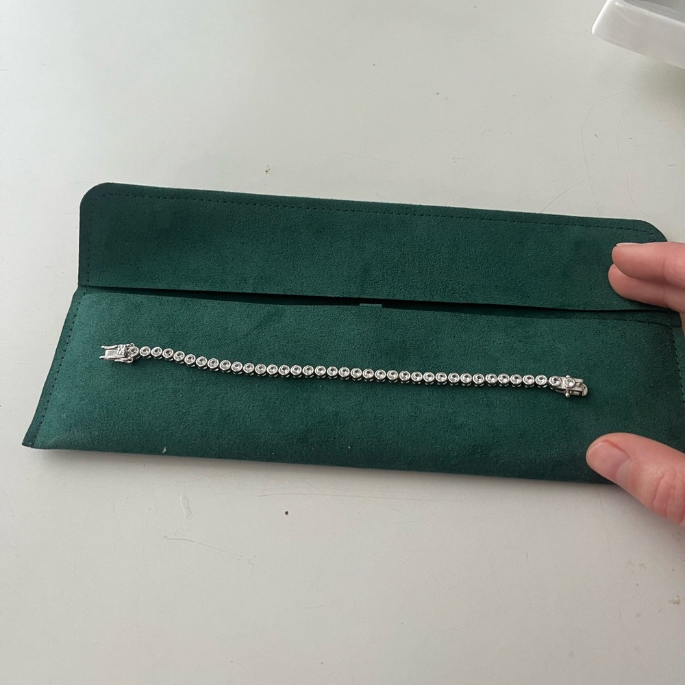 Dorsey white sapphire earrings and tennis bracelet matching set 5 inch